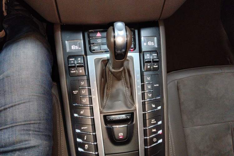 Used Porsche Macan 2017 Macan 2.0T
