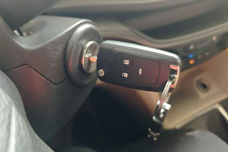 Used Buick GT 2017 15N Manual Elite Version Vehicle Key