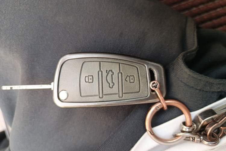 Used Chery Tiggo 3 2016 1.6L Manual Fashion Edition Vehicle Key