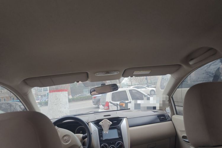 Used Venucia D50 2012 1.6L Manual Comfort Edition