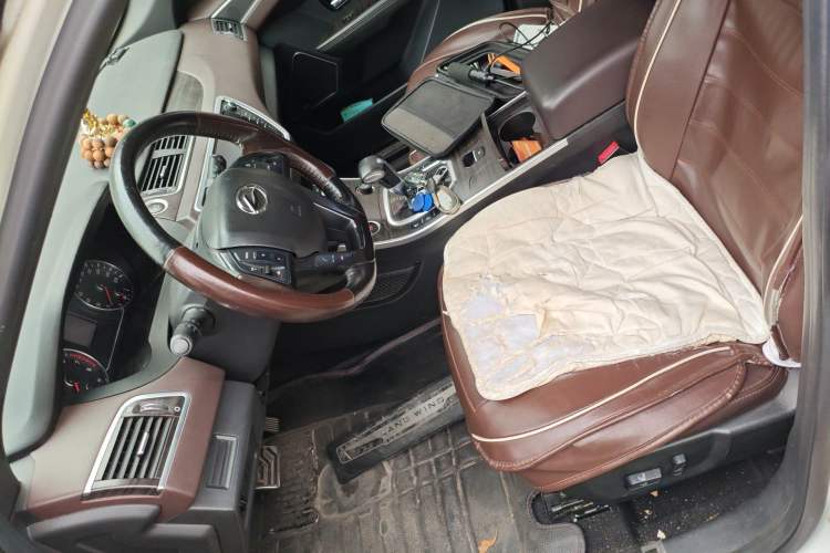 Used Land X7 2016 2.0T Panoramic Prestige Edition Left Front Seat