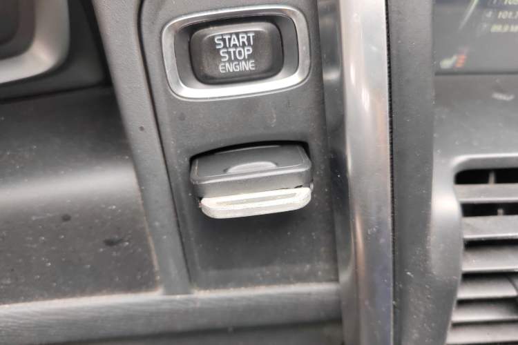 Used Volvo XC60 2015 T5 Smart Upgrade Model