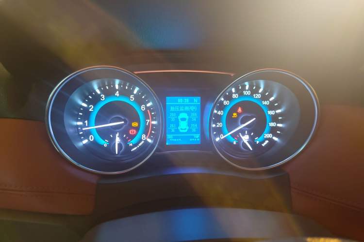 Used Haval H1 2015 1.5L AMT Luxury Model
