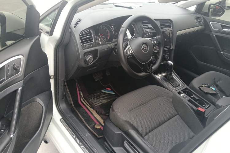 Used Volkswagen Golf 2019 280TSI DSG Comfort Version China VI Standard Driver Seat