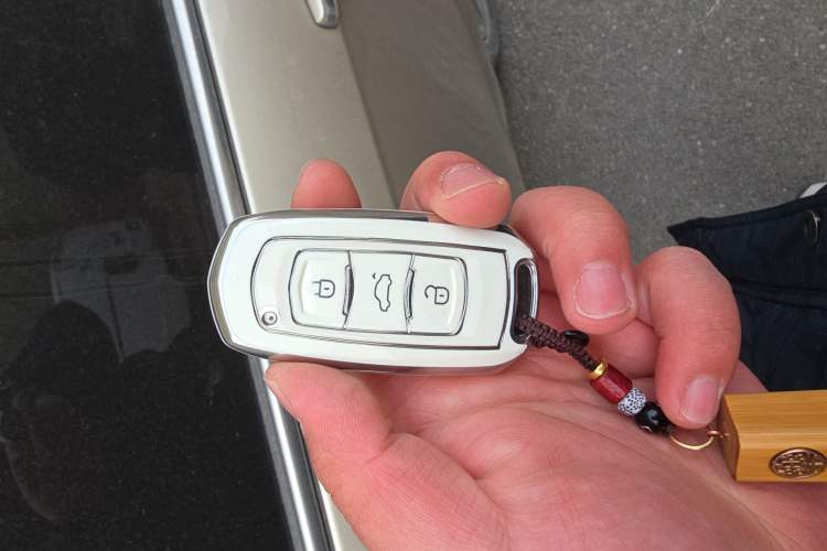 Used Geely Auto Emgrand 2017 Sedan Million Edition 1.5L Manual - Upward Version
