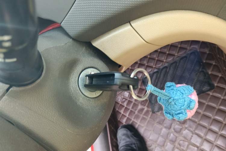 Used Hyundai Verna (older generation) 2010 Sedan 1.4L Automatic Comfort Model GS
