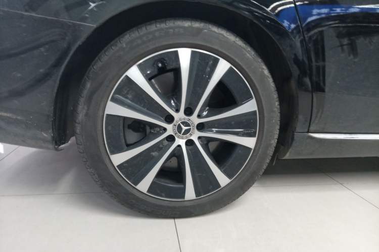 Used Mercedes-Benz E-Class New Energy 2022 Facelift E 350 e L Plug-in Hybrid Sedan
