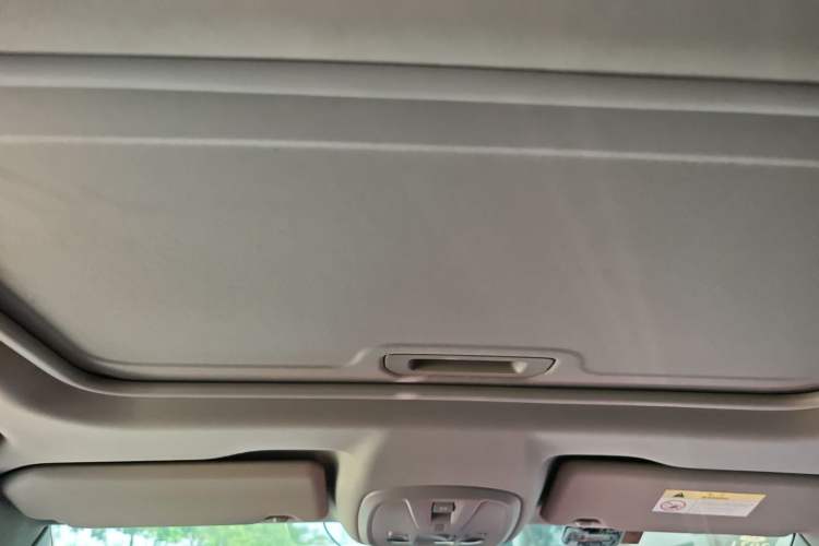 Used Peugeot 408 2019 230THP Automatic Luxury Edition China VI Standard
