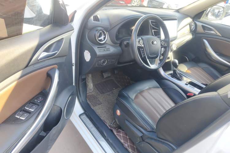 Used BYD Song 2016 Gaishi Edition 1.5TID Automatic Luxury Model
