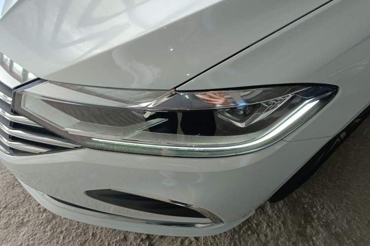 Used Volkswagen Lavida 2024 1.5L Automatic 5 Million Edition
