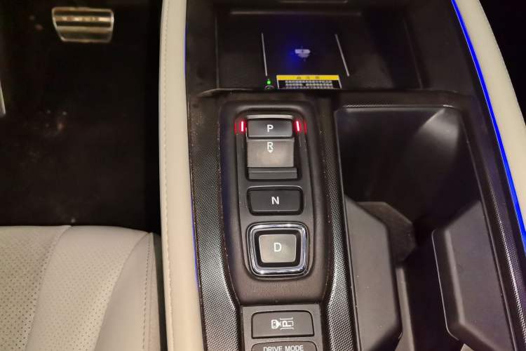 Used Honda Accord New Energy 2023 2.0L ePHEV Flagship Edition Gear Lever