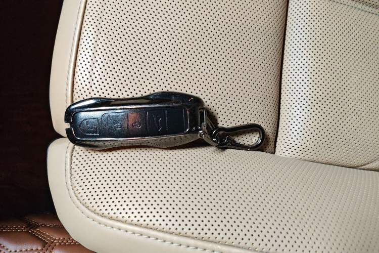 Used Porsche Cayenne 2016 Cayenne S 3.6T Interior 1