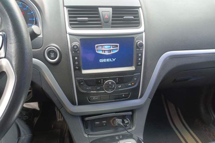 Used Geely Auto Emgrand New Energy 2017 EV300 Prestige Model Audio And AC Panel