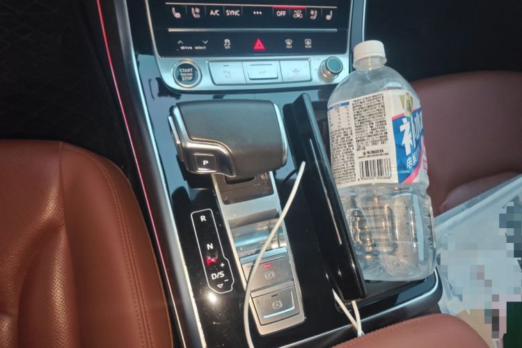 Used Audi Q7 2021 55 TFSI quattro S line Sport model
