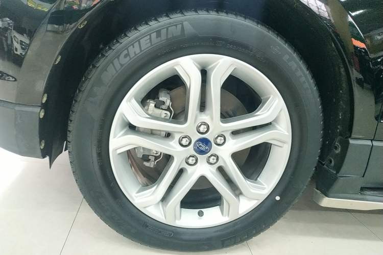 Used Ford Edge 2018 EcoBoost 245 Two-Wheel-Drive Titanium 7-Seater China V Standard
