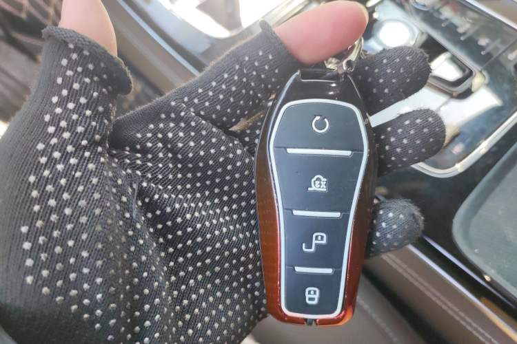 Used BYD Han 2022 DM-i 121KM Prestige Model