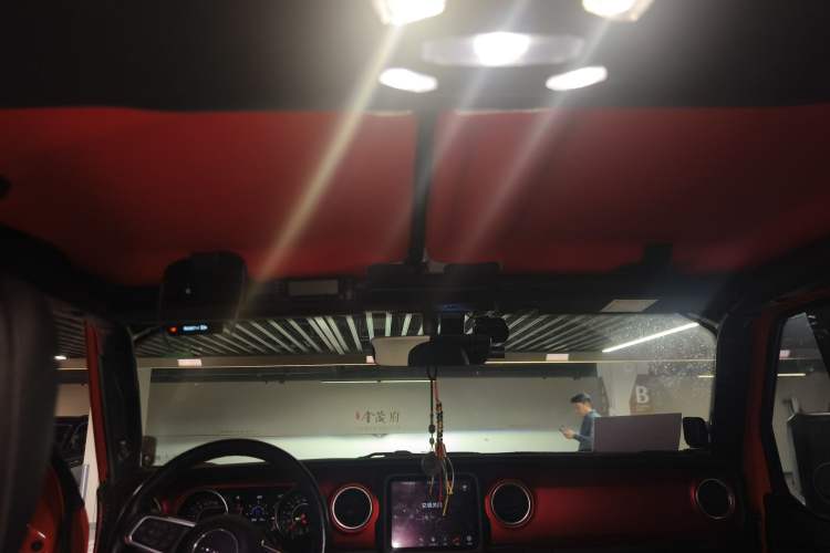 Used Jeep Wrangler 2019 2.0T Rubicon Four-Door Version China VI Emission Standard