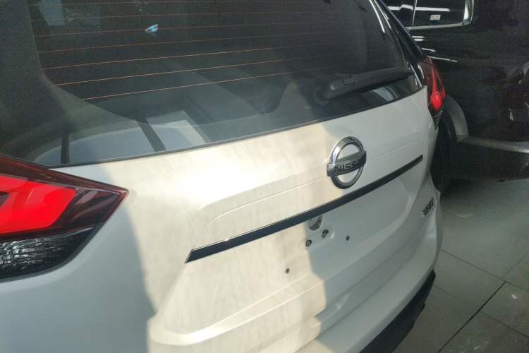 Used Nissan X-Trail 2022 2.0L Two-Wheel Drive Smart Connect Premium Edition