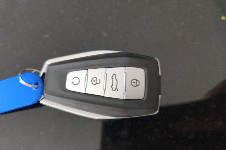 Used Geely Auto Monjaro L 2024 2.0TD High-Power Automatic Two-Wheel Drive Yunqi Version Vehicle Key