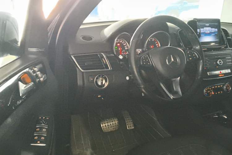 Used Mercedes-Benz GLE-Class 2018 GLE 400 4MATIC U.S. specification
