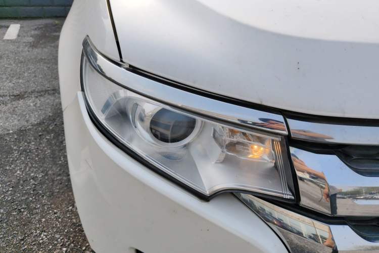 Used Ford Edge 2012 2.0T Elite Sunroof Edition Right Front Headlight