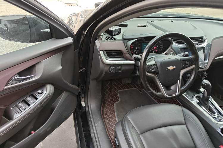 Used Chevrolet Malibu 2018 530T Automatic Luxury Edition Driver Seat