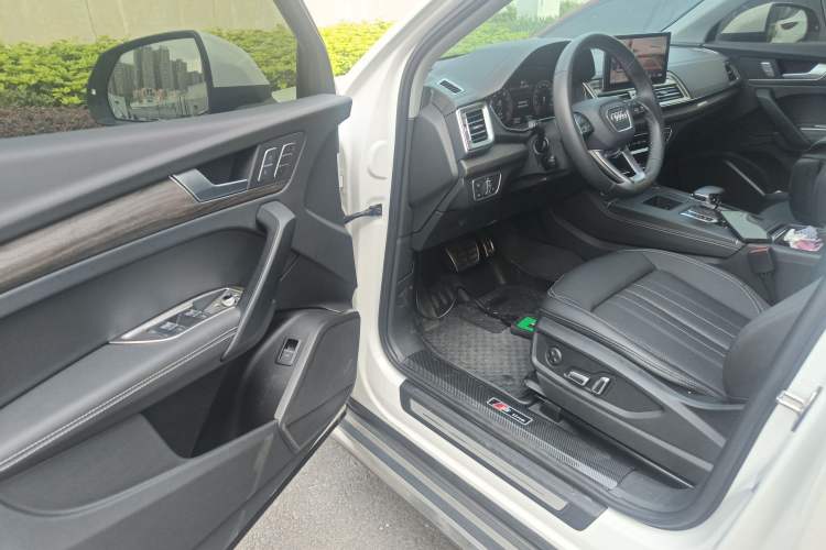 Used Audi Q5L 2023 40T Luxury Elegant Model Driver Seat