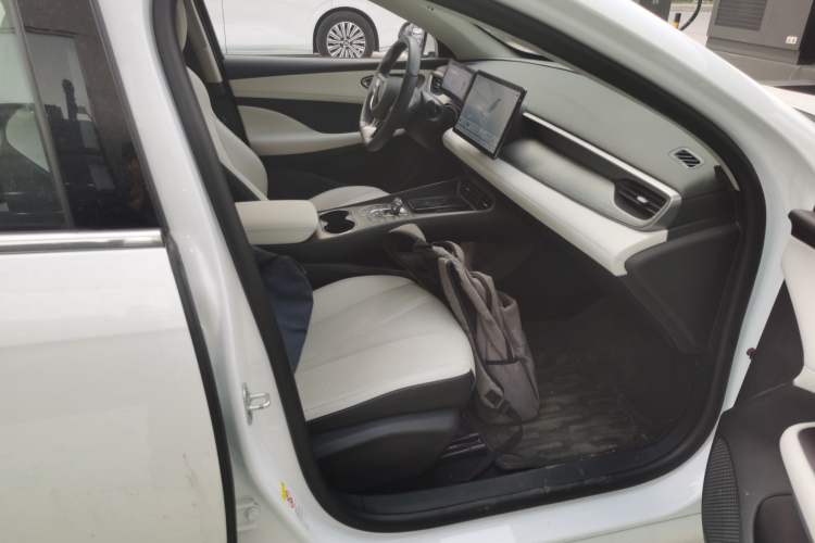 Used BYD Seal 05 DM-i 2025 DM-i Intelligent Drive 120KM Flagship Model Right Front Seat