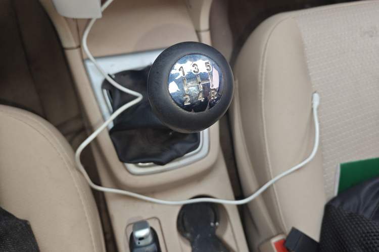 Used CHANGAN KAICHENG Ounuo S 2012 1.3L Elite Version Gear Lever