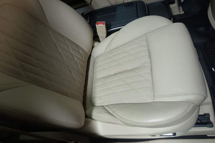 Used Buick GL8 2023 ES Lu Zun Flagship Model
