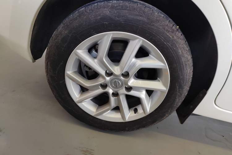 Used Nissan Tiida 2023 1.6L CVT Smart Drive Version
