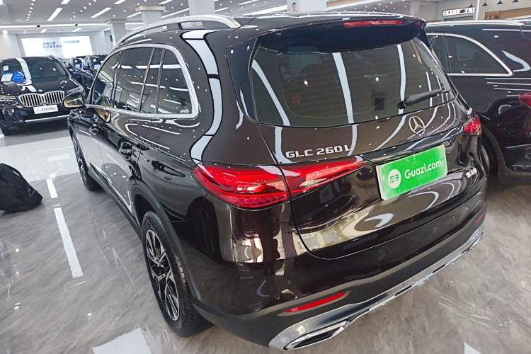 Used Mercedes-Benz GLC 2023 GLC 260 L 4MATIC Dynamic Edition 5-seater