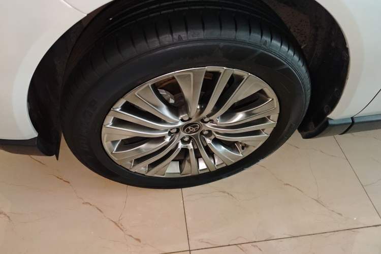 Used Toyota Harrier 2022 2.0L CVT Two-Wheel Drive Deluxe Edition