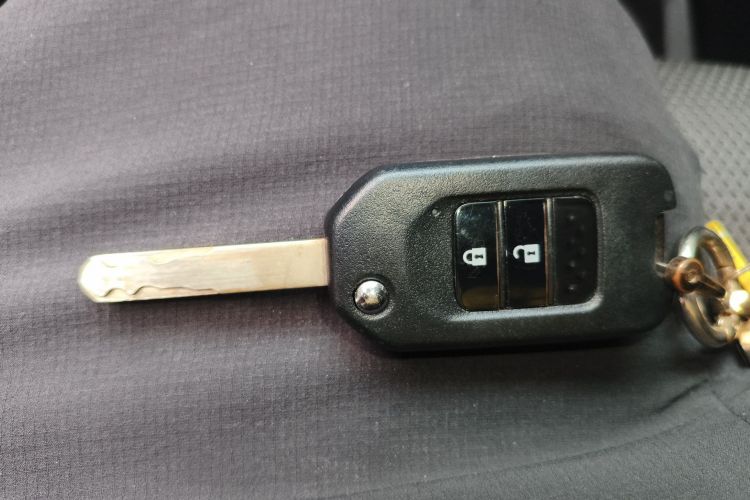 Used Honda Jade 2013 1.8L automatic Comfort version 5 seats