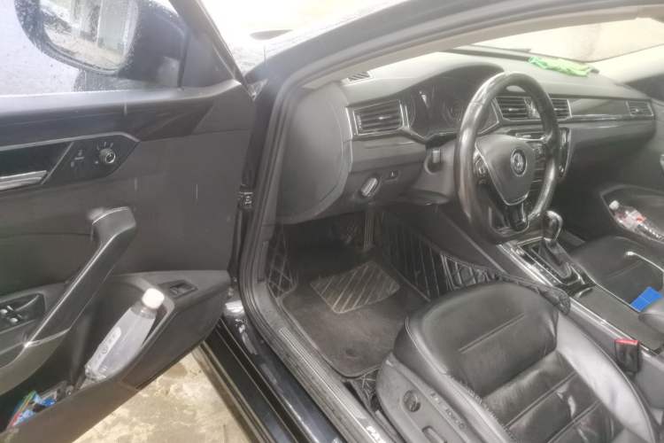 Used Volkswagen Passat 2016 330TSI DSG Prestige Edition Driver Seat