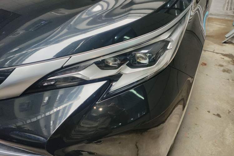 Used Toyota Sienna 2021 2.5L Hybrid Platinum Edition