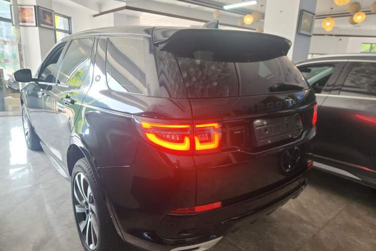 Used Land Rover Discovery Sport 2020 249 PS R-Dynamic Performance Edition Rear Left 45 Deg