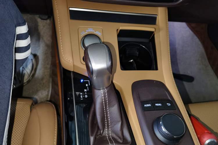 Used Lexus ES 2015 200 Elite Edition
