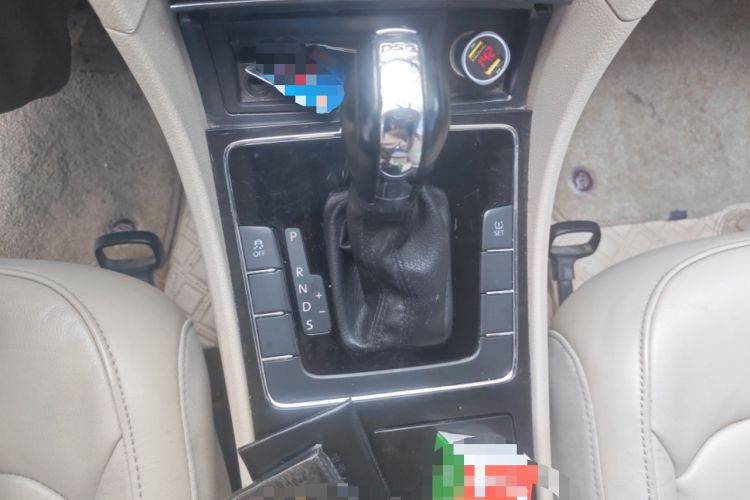 Used Volkswagen Passat 2013 1.8TSI DSG Prestige Edition Gear Lever