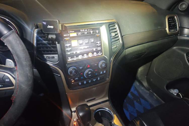 Used Jeep Grand Cherokee 2016 3.0L Comfort Navigation Edition
