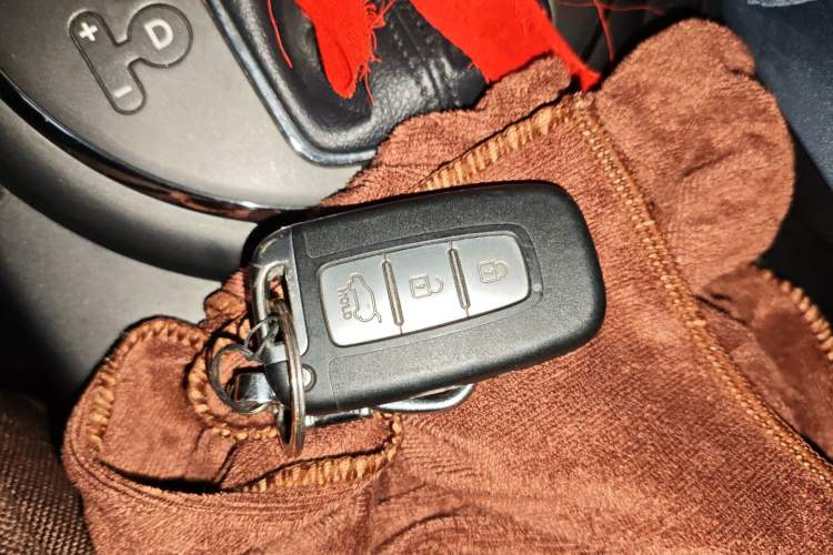 Used Kia Sportage R 2014 2.0L Automatic Two-Wheel Drive DLX
