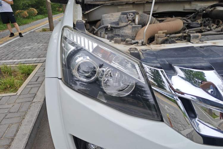 Used Isuzu D-MAX 2018 3.0T Four-Wheel Drive Automatic Ultra-Luxury Version 4JJ1-TC HI