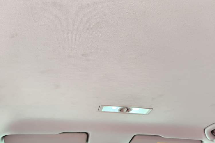 Used Volkswagen Lavida 2017 1.6L Manual Fashion Edition
