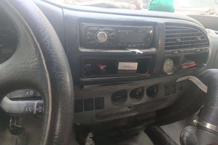 Used Ford Classic Transit 2009 2.8T Diesel Multi-Function Long-Wheelbase Mid-Roof JX493ZLQ3 Audio And AC Panel