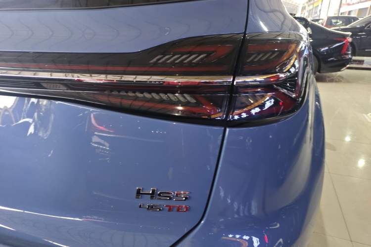 Used Hongqi HS5 2023 2.0T Four-Wheel Drive Flagship Pro Edition
