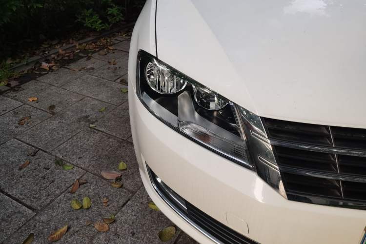 Used Volkswagen Gran Lavida 2013 1.4 TSI Automatic Comfort Model