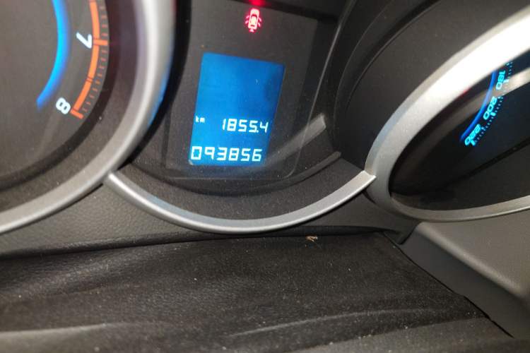 Used Chevrolet Cruze 2012 1.6L SL MT
