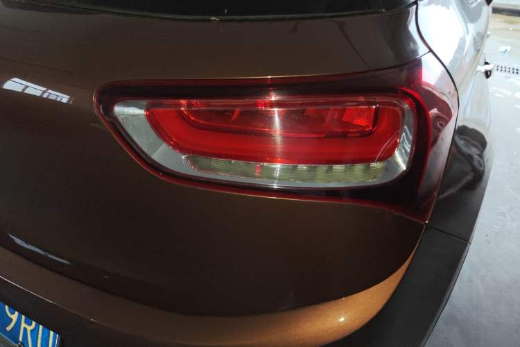 Used DS 6 2014 1.6T Luxury Edition THP160 Exterior 3