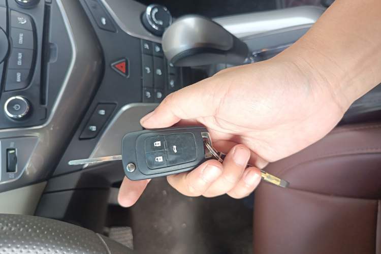 Used Chevrolet Cruze 2015 1.5L Classic SE AT Vehicle Key