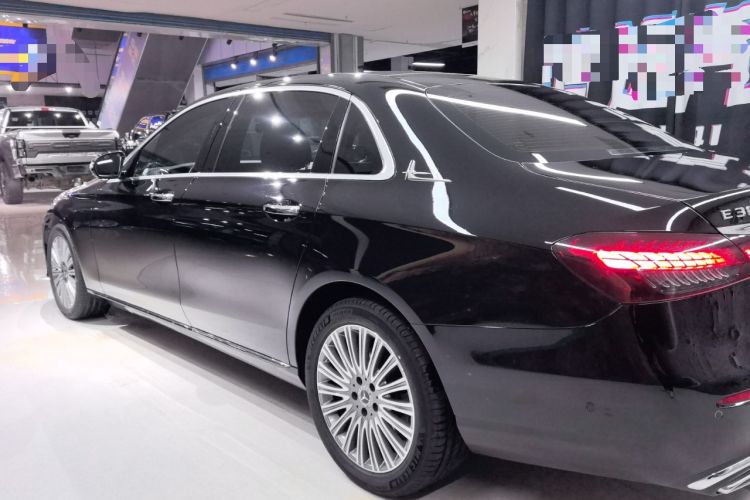 Used Mercedes-Benz E-Class 2023 Updated E 300 L Fashion Edition
